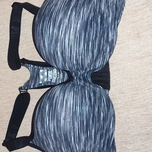 Victoria Secrets Pink Ultimate Push Up Bra Size 32DD in Black/White Color
